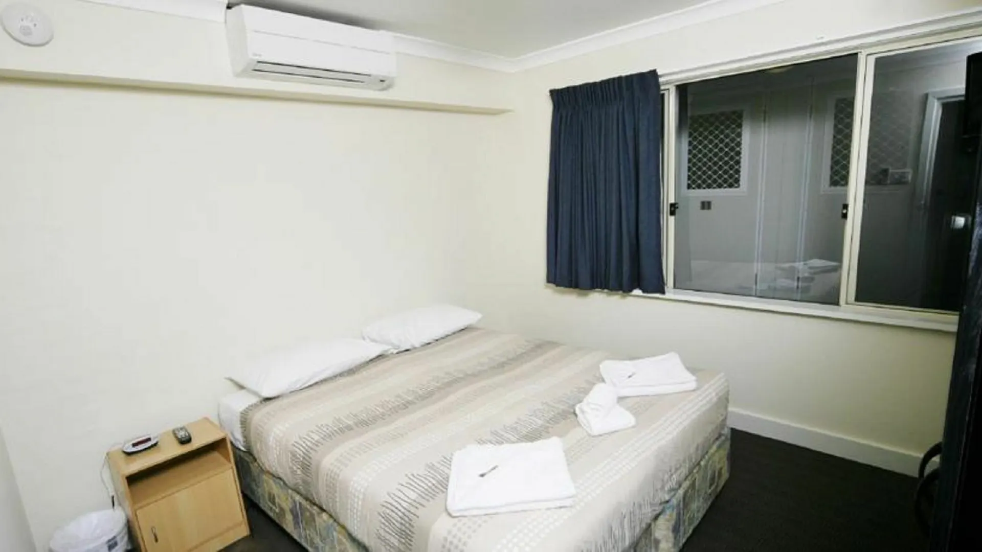 ** Resort Scarborough Apartments Australia