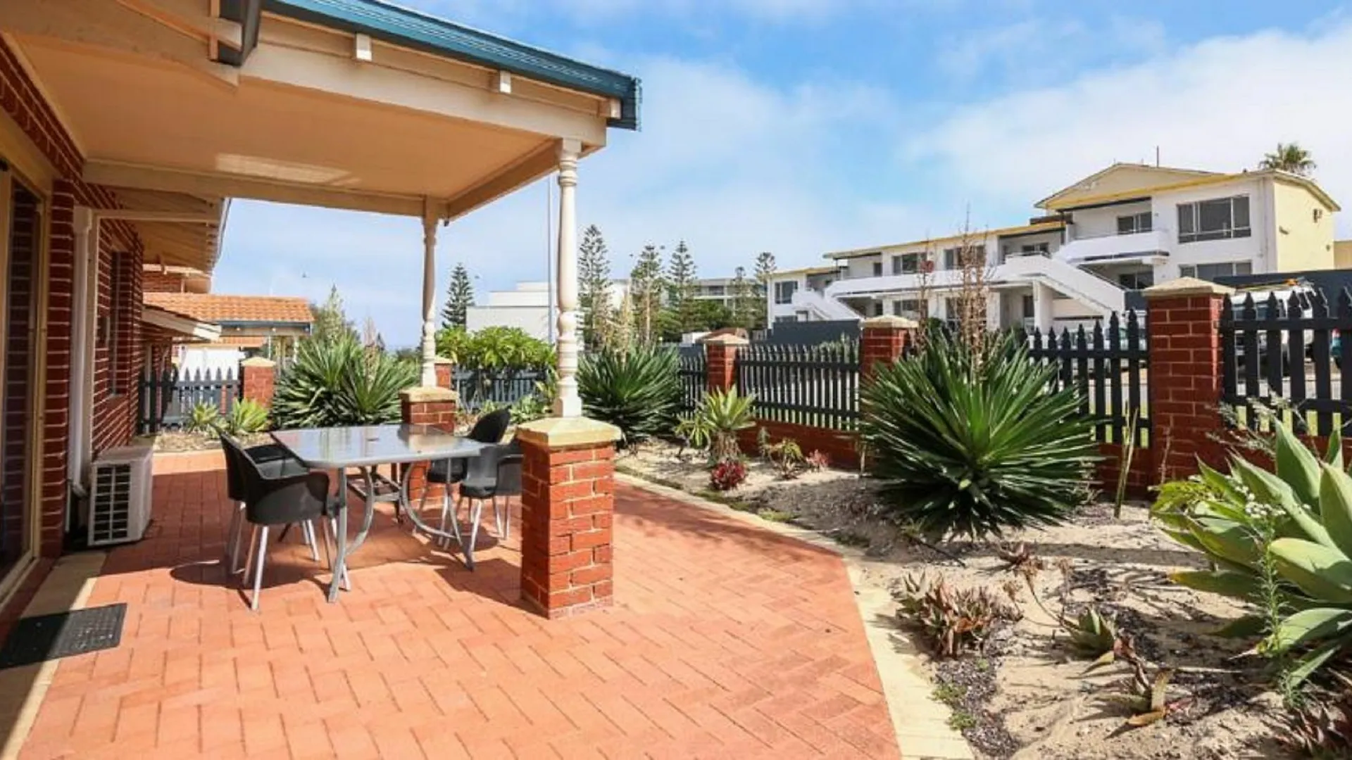 Resort Scarborough Apartments